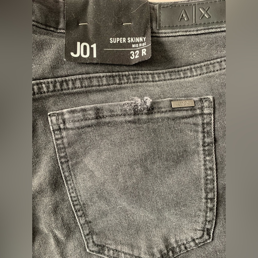 Armani Exchange J01 Super Skinny Denim Black Frost size 32 jeans - Picture 2 of 3